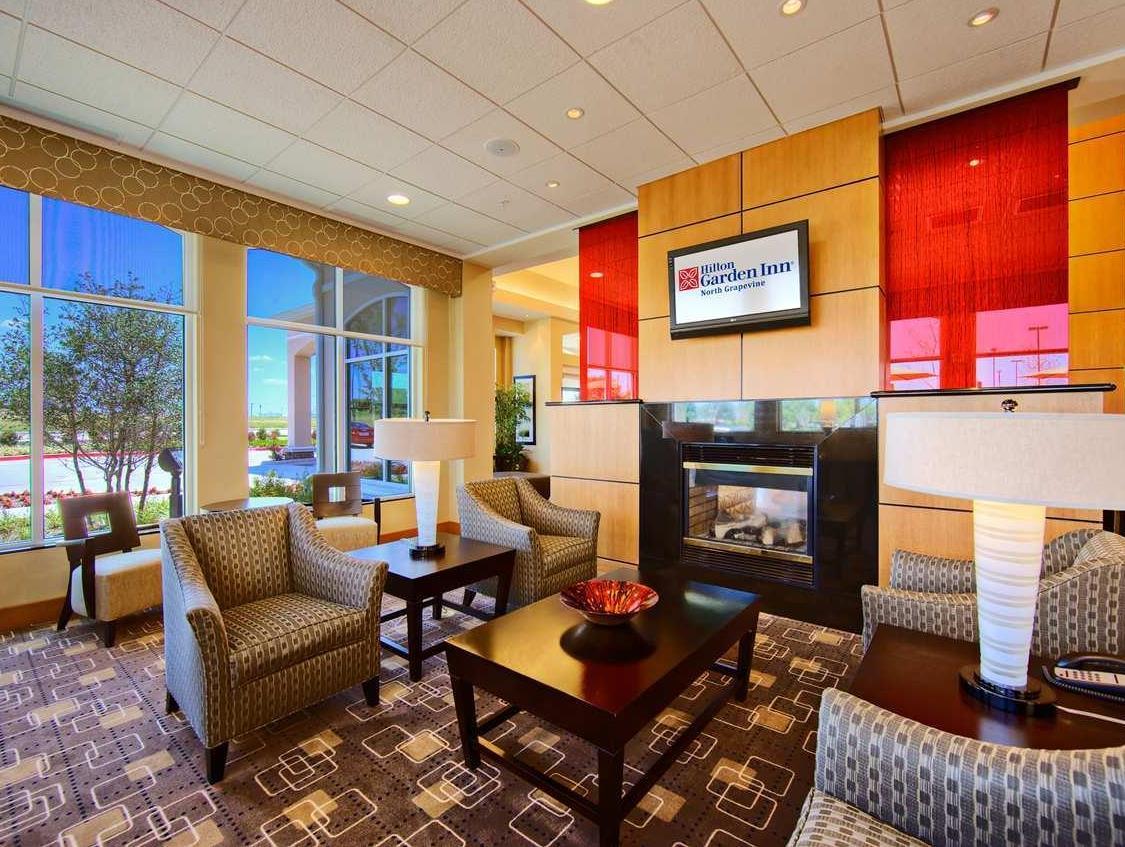 Hilton Garden Inn Dfw North Grapevine Bagian luar foto